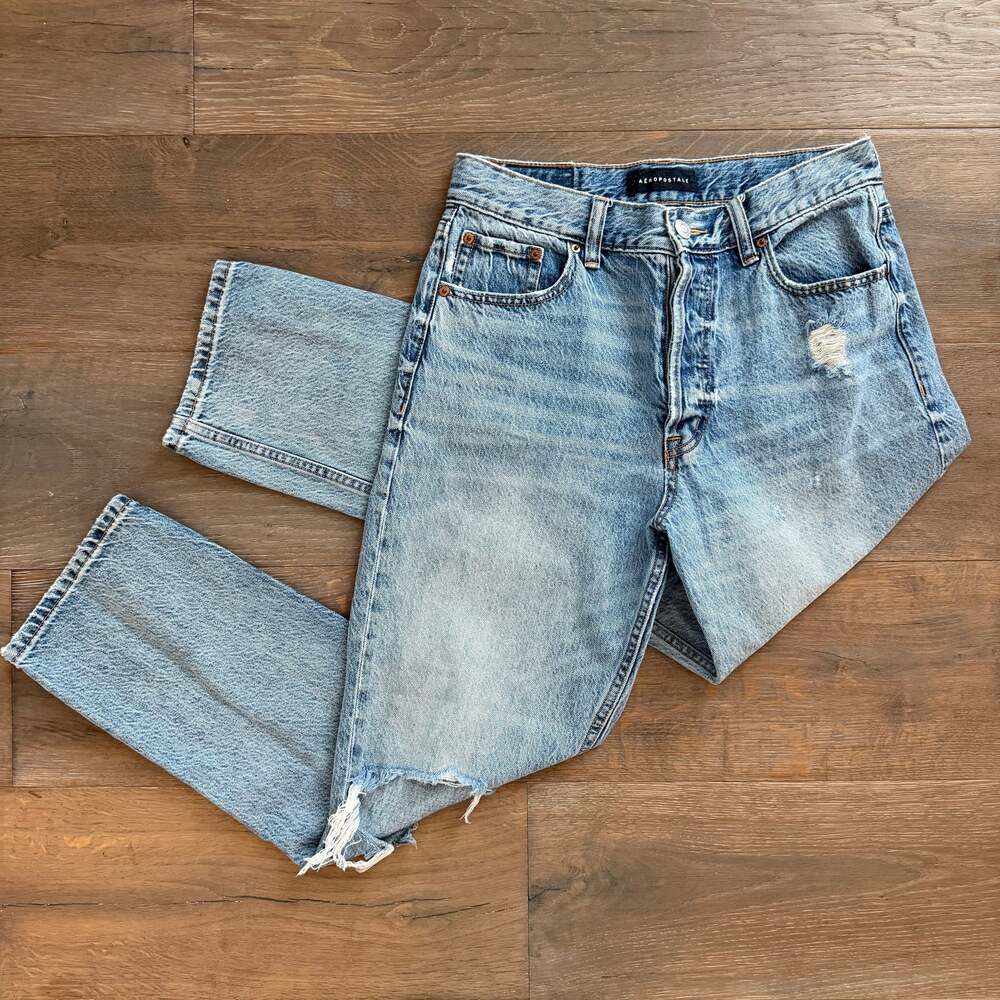 Aeropostale '90s Super High-Rise Straight Leg Distressed Jeans Size 8